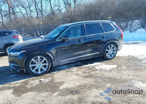 2016 Volvo Xc90 T6 Inscription z USA, uszkodzony, nr VIN YV4A22PL9G1073668